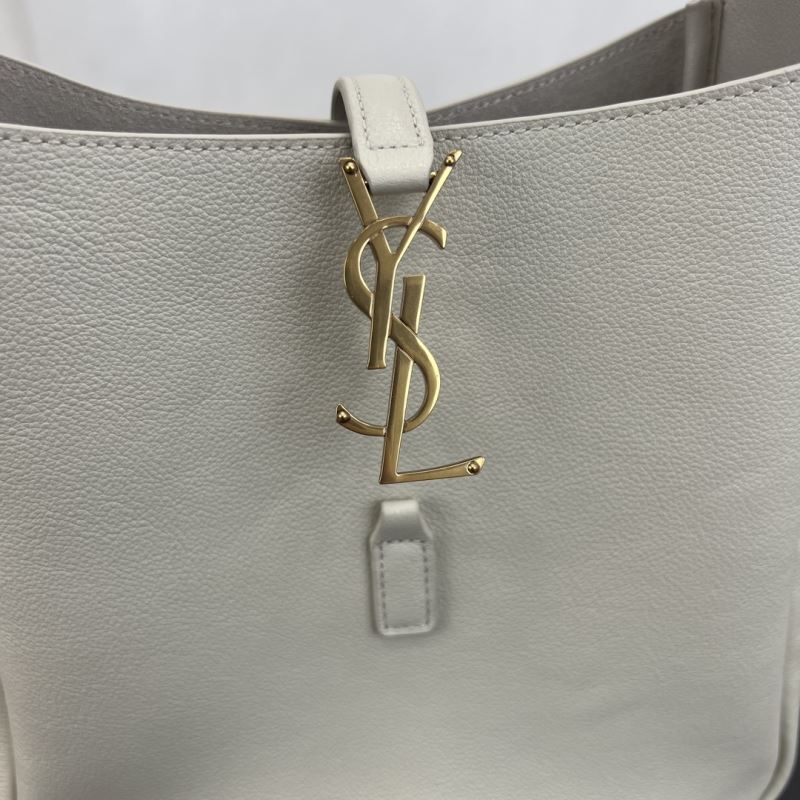 Y51 hobo bags